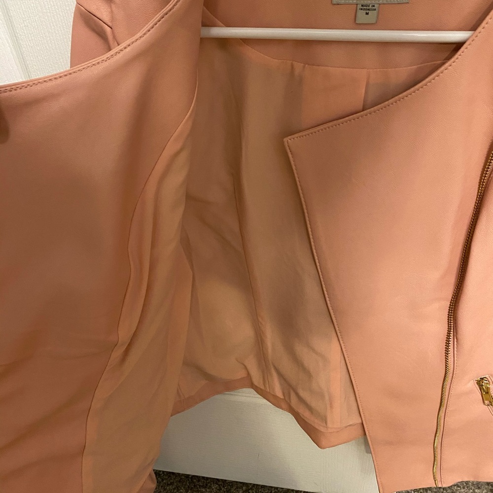 Leather jacket - Picture 2 of 3